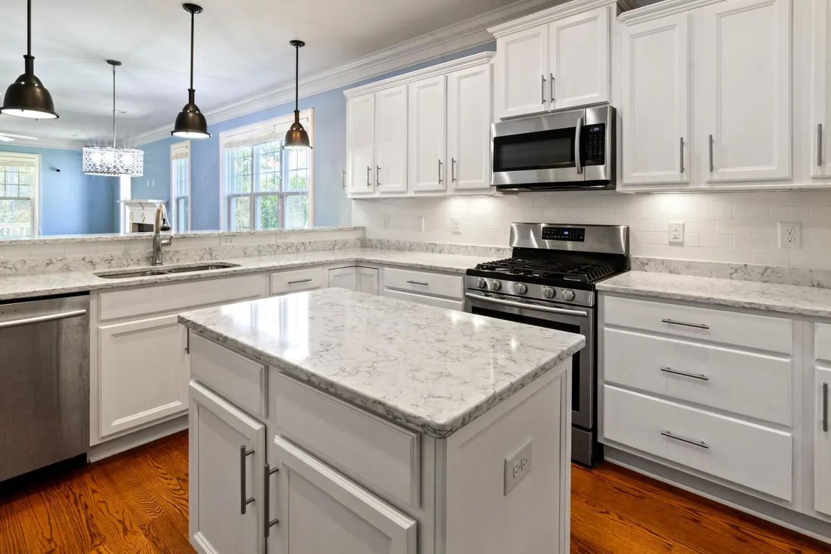 Filth & Squalor Cleanup in West Des Moines, IA